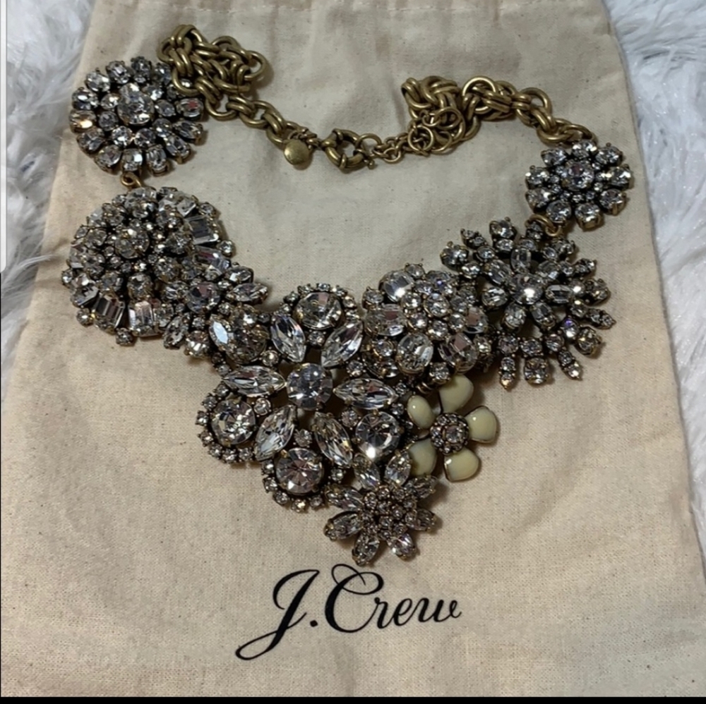 Gorgeous Statement necklace